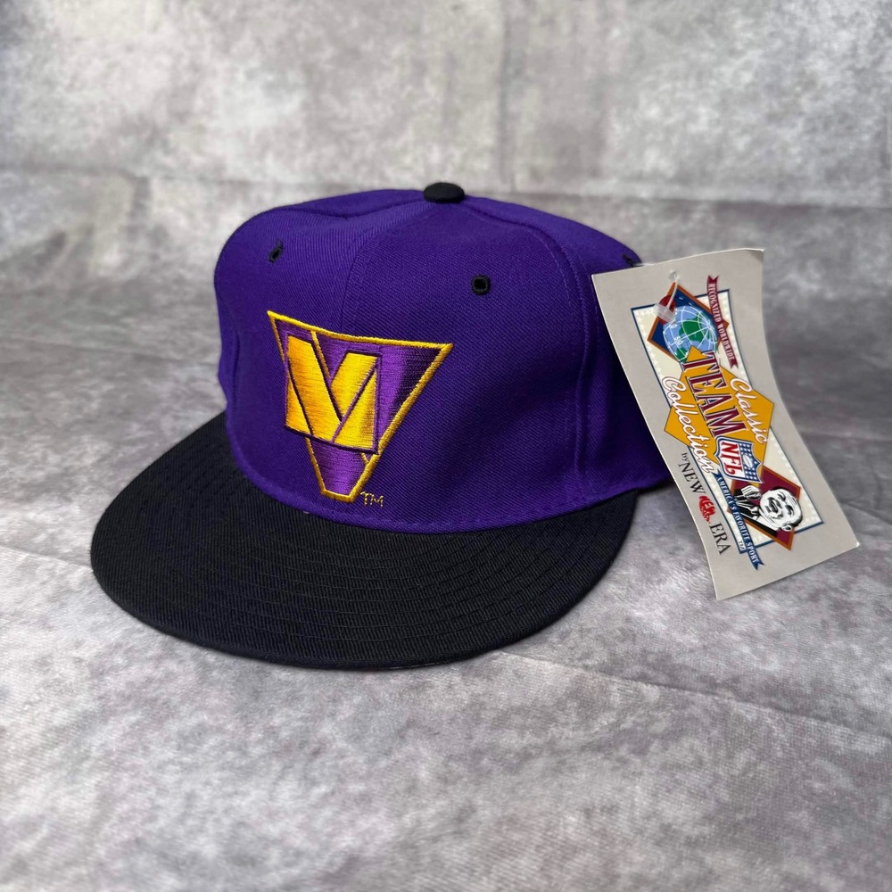 Vintage New Era 5950 Minnesota Vikings Fitted Hat Purple Black Wool Size 7 1/4